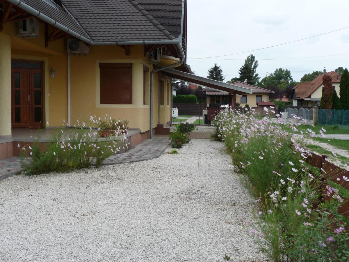 Nadas Tarsashaz Balatonlelle Zewnętrze zdjęcie