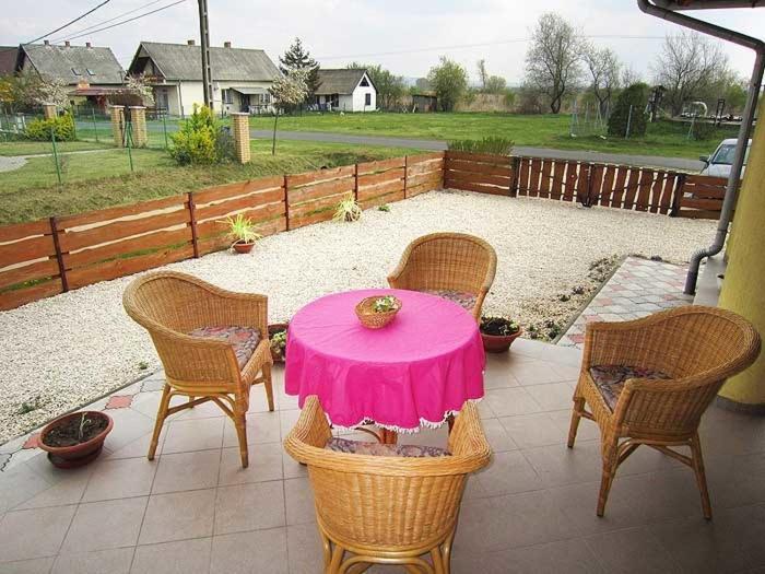Nadas Tarsashaz Balatonlelle Zewnętrze zdjęcie